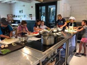 Summer camps in Dover: Far, Forester, Chef! at Powisset Farm